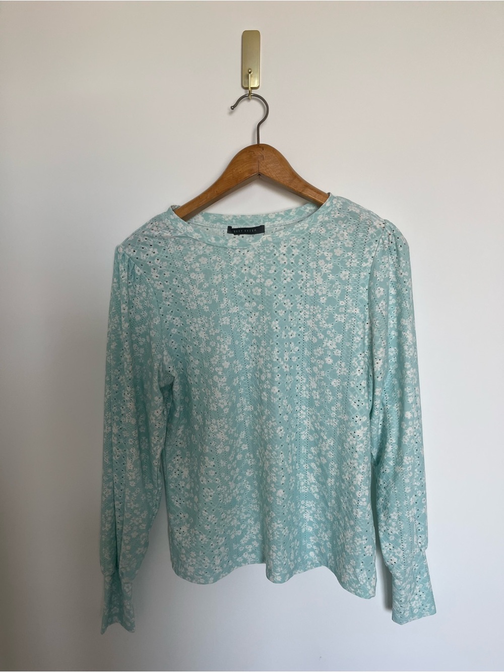 Suzy Shier Mint Green Floral Long-Sleeve Top